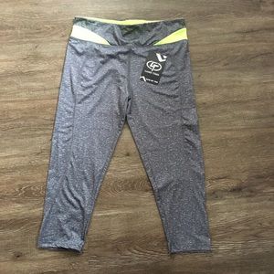 NWT Gametime capri gray/yellow workout Leggings